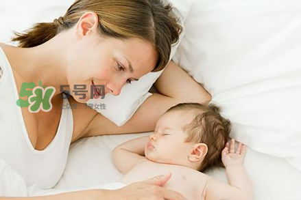 坐月子洗澡能搓澡嗎？坐月子洗澡注意事項(xiàng)