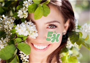 怎么讓口紅不掉色？口紅持久不掉色