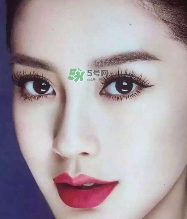 做美瞳線可以化妝嗎？紋美瞳線多久可以化妝？