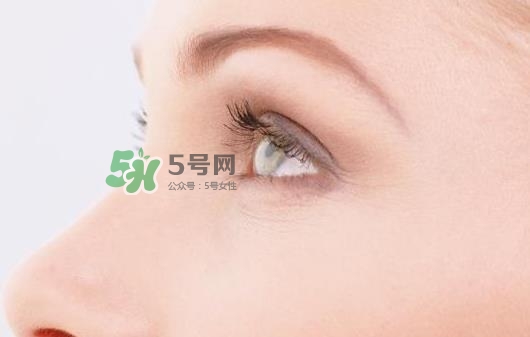 8月份可以割雙眼皮嗎？幾月份割雙眼皮最好？