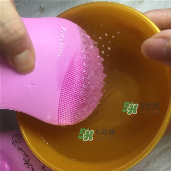 德國Pilerbeier派樂蓓和露娜潔面儀哪個好？有什么區(qū)別？