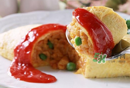 蛋包飯蛋皮需要加入什么？蛋包飯有什么營養(yǎng)