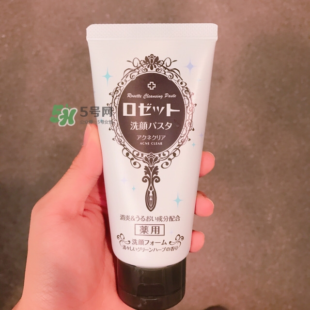 洗面奶的正確使用方法 洗面奶怎么用才正確 洗面奶的正確使用方法 洗面奶怎么用才正確