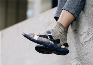 teva涼鞋什么價(jià)位？teva鞋大概多少錢一雙？