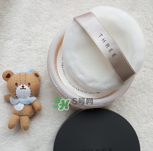 three散粉怎么樣？three自然植物透光散粉色號