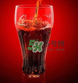 碳酸飲料放冰箱冷凍爆炸 碳酸飲料能放冷凍層嗎？