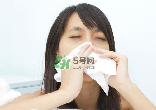 三伏天為什么會(huì)感冒_三伏天感冒怎么辦_三伏天感冒吃什么藥 三伏天為什么會(huì)感冒_三伏天感冒怎么辦_三伏天感冒吃什么藥