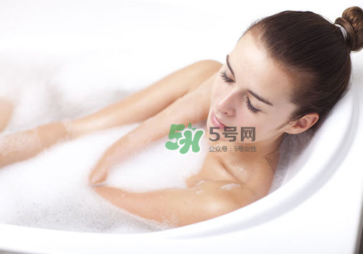 三伏天可以天天泡腳嗎？三伏天可以天天泡澡嗎？