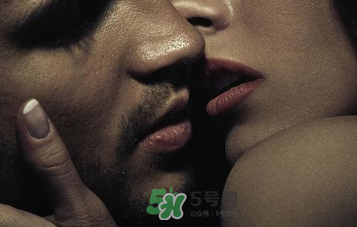 如何接吻更有感覺？如何接吻讓她舒服？