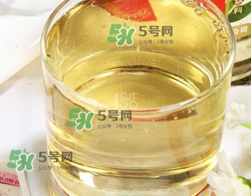 金銀花露可以當飲料喝嗎？金銀花露喝多了會不會有害