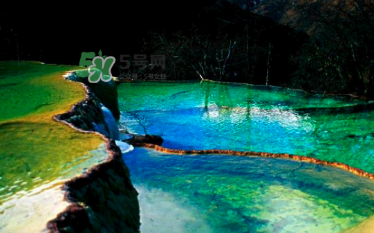 8月份去九寨溝人多嗎？8月份去九寨溝熱嗎？