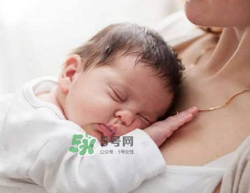 三伏天坐月子可以開窗戶嗎？夏天坐月子能開窗戶嗎？