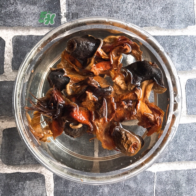 木棉薏米祛濕湯怎么做 木棉薏米祛濕湯的做法 木棉薏米祛濕湯怎么做 木棉薏米祛濕湯的做法