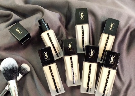 YSL恒久完美無瑕粉底液色號 YSL2017秋冬新款粉底液試色 YSL恒久完美無瑕粉底液色號 YSL2017秋冬新款粉底液試色