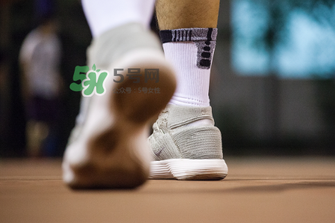 nike react hyperdunk 2017腳感怎么樣？hyperdunk 2017實(shí)戰(zhàn)測(cè)評(píng)