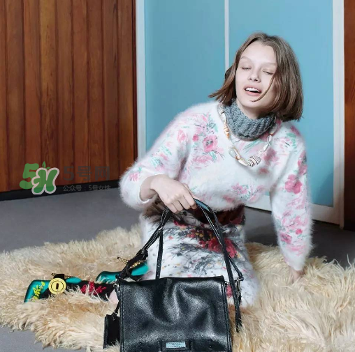 prada etiquette手袋尺寸多大？prada etiquette尺寸有幾種？