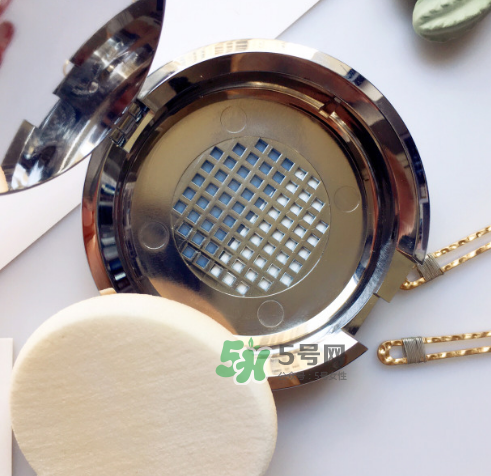 香緹卡粉餅好用嗎？香緹卡粉餅怎么樣？