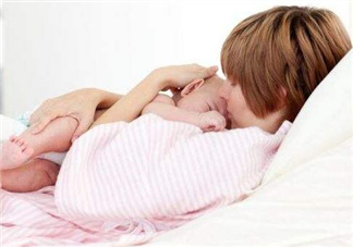 哺乳期上火對(duì)寶寶有什么影響？哺乳期上火會(huì)影響寶寶上火嗎？