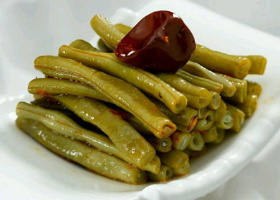 酸豇豆炒什么好吃？酸豇豆可以炒什么