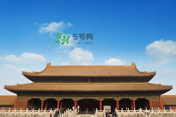 9月份穿什么鞋？九月份可以穿涼鞋嗎？