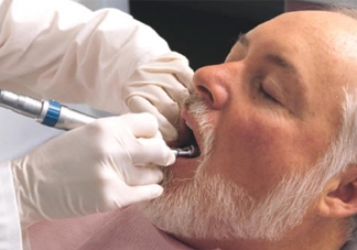 牙齒松動吃什么藥有效？牙齒松動是缺鈣嗎