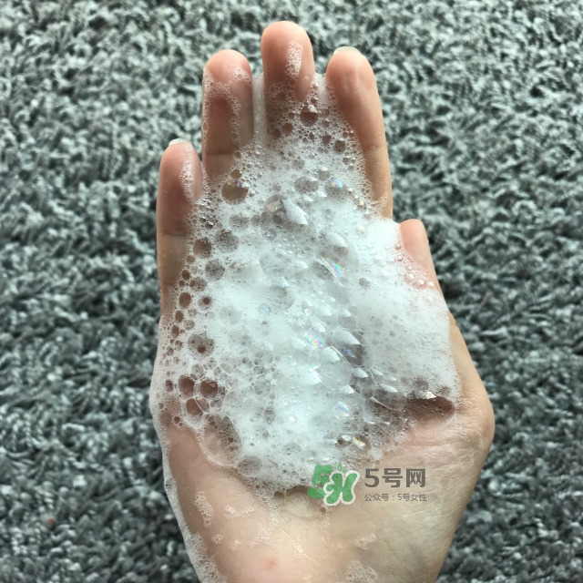 夏天用什么洗面奶好 夏天用什么洗面奶比較好 夏天用什么洗面奶好 夏天用什么洗面奶比較好