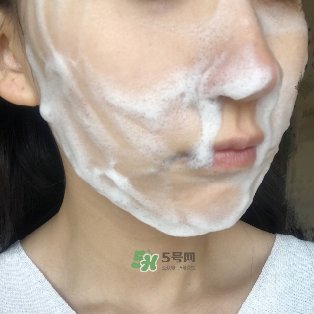 夏天用什么洗面奶好 夏天用什么洗面奶比較好 夏天用什么洗面奶好 夏天用什么洗面奶比較好