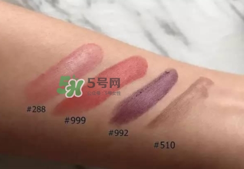 迪奧雙色夾心唇膏多少錢？dior迪奧夾心唇膏上市時間