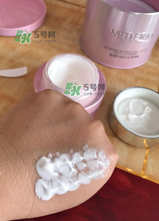 溫碧泉素顏霜好用嗎？溫碧泉素顏霜多少錢？