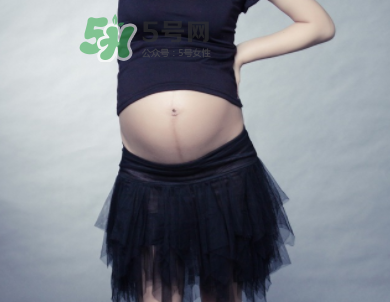 頭胎有妊娠線二胎沒(méi)有是因?yàn)閷殞毿詣e不一樣嗎？