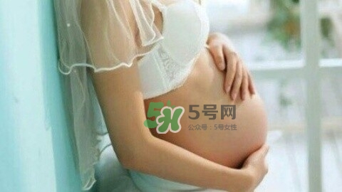 孕期肚皮癢是怎么回事？妊娠紋癢怎么辦？