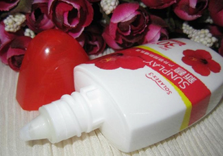 新碧戶外驕陽(yáng)防曬乳防曬黑嗎？新碧戶外驕陽(yáng)防曬乳能涂臉嗎