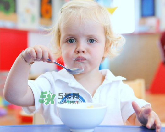 孩子在幼兒園過生日的好處 孩子在幼兒園過生日怎么樣？