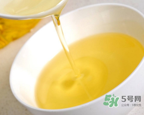 轉(zhuǎn)基因大豆油能吃嗎？轉(zhuǎn)基因大豆油有什么危害？