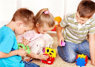 孩子在幼兒園被咬了怎么辦？孩子在幼兒園受傷怎么辦？