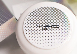 mac海洋亮白粉餅多少錢？mac魅可海洋亮白粉餅專柜價格