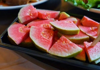 哪些人不能吃芭樂(lè)？芭樂(lè)不能和什么一起吃