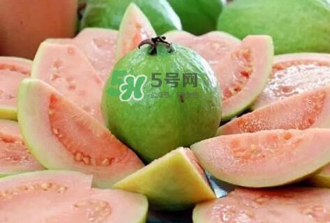 芭樂要削皮嗎？吃芭樂有什么好處？