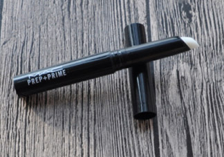 mac唇部打底膏怎么用？mac唇部打底使用方法