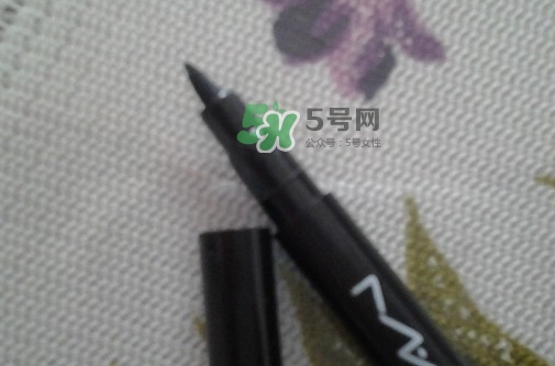 mac眼線液筆怎么用？mac魅可眼線液筆使用方法
