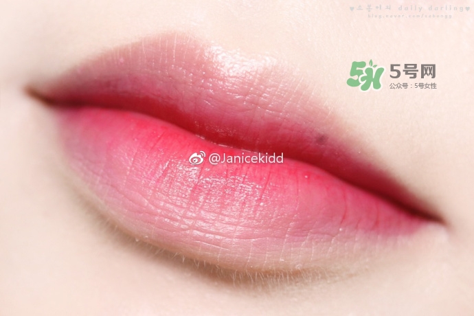 阿瑪尼細(xì)管唇膏400試色 阿瑪尼紅管細(xì)管口紅400試色圖 阿瑪尼細(xì)管唇膏400試色 阿瑪尼紅管細(xì)管口紅400試色圖