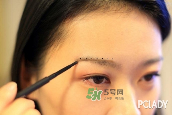 mac眉筆怎么用？mac魅可眉筆怎么削