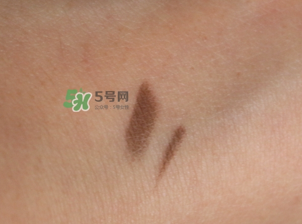 mac眉筆怎么轉(zhuǎn)？mac眉筆轉(zhuǎn)不出來?