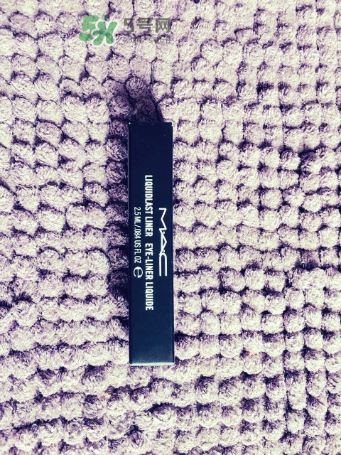 mac眼線液筆怎么用？mac魅可眼線液筆使用方法