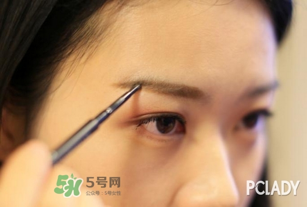 mac眉筆怎么用？mac魅可眉筆怎么削