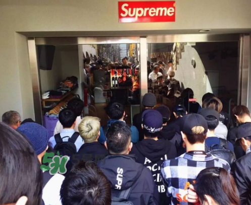 supreme噴錢槍多少錢？supreme鈔票槍價格