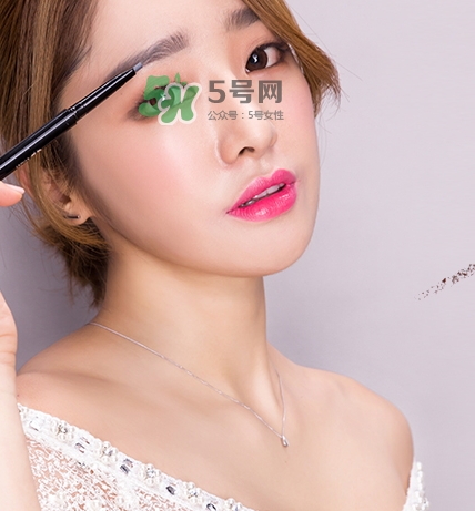 云皙眉筆怎么樣？云皙眉筆和rozo哪個好？