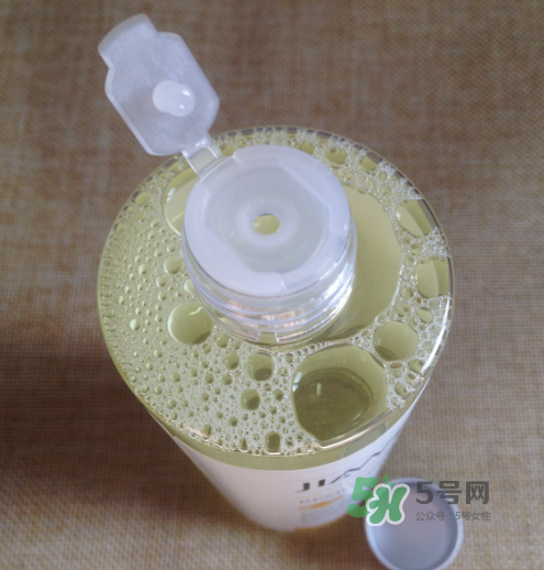 嘉雯卸妝水怎么樣？嘉雯卸妝水好用嗎？