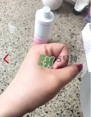 嬌韻詩牛奶水新版舊版區(qū)別 嬌韻詩牛奶水多少錢 嬌韻詩牛奶水新版舊版區(qū)別 嬌韻詩牛奶水多少錢