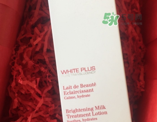 嬌韻詩牛奶水新版舊版區(qū)別 嬌韻詩牛奶水多少錢 嬌韻詩牛奶水新版舊版區(qū)別 嬌韻詩牛奶水多少錢